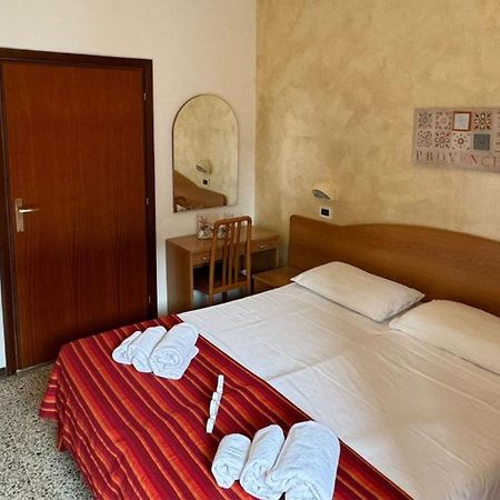 Hotel Caruso Rimini Eksteriør bilde