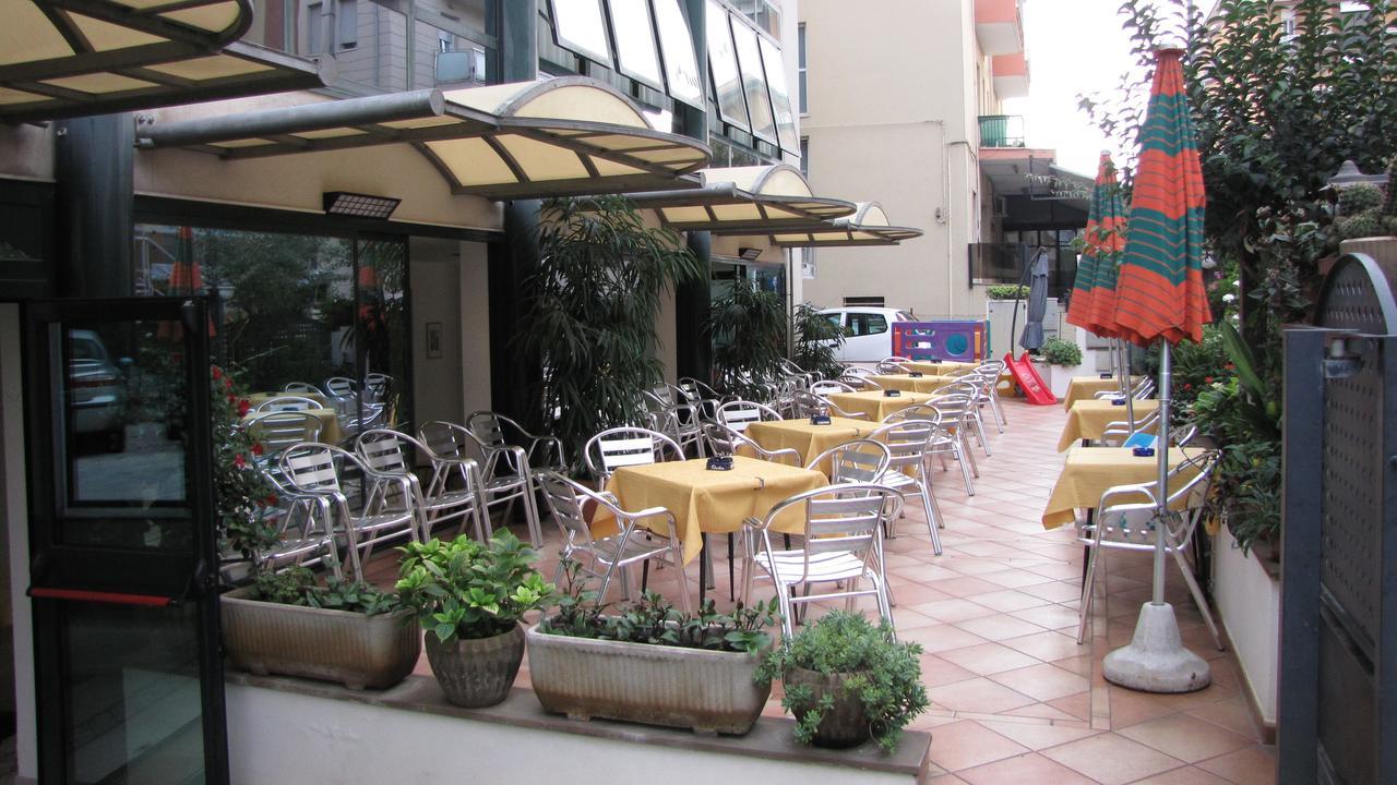 Hotel Caruso Rimini Eksteriør bilde